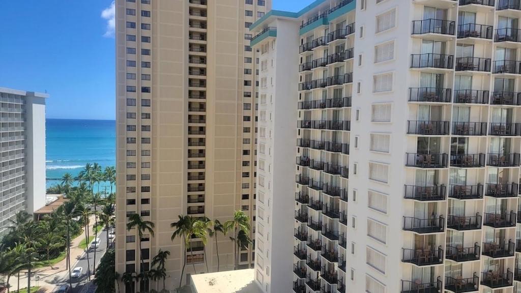 Waikiki Condo 2 Bedrooms 2 Bathrooms With 1 Free Parking Space Honolulu Eksteriør bilde