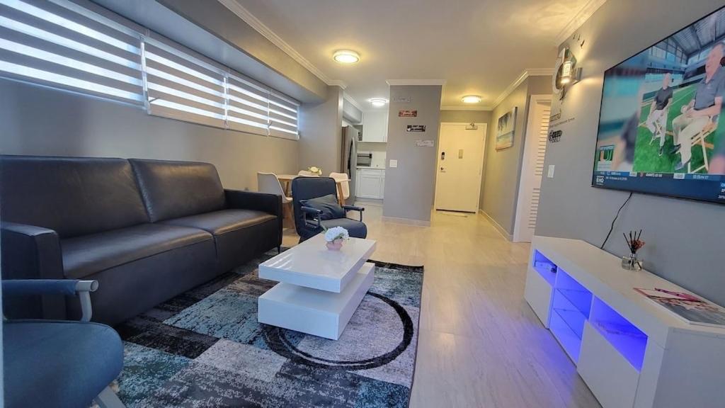 Waikiki Condo 2 Bedrooms 2 Bathrooms With 1 Free Parking Space Honolulu Eksteriør bilde