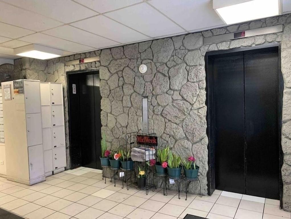 Waikiki Condo 2 Bedrooms 2 Bathrooms With 1 Free Parking Space Honolulu Eksteriør bilde